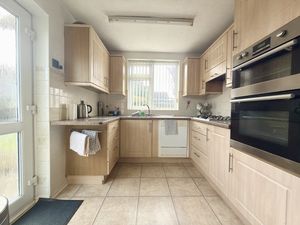 Photo 26- click for photo gallery